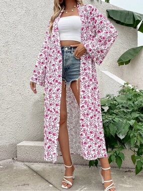 SHEIN Pink and White Floral Satin Robe
